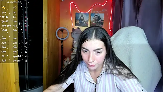 Snapshot of Fiery_Brunette_ chatting on September 16, 8:04 am Fiery Brunette online show from September 16, 8:04 am