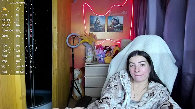 Fiery Brunette  online show from November 26, 9:32 am