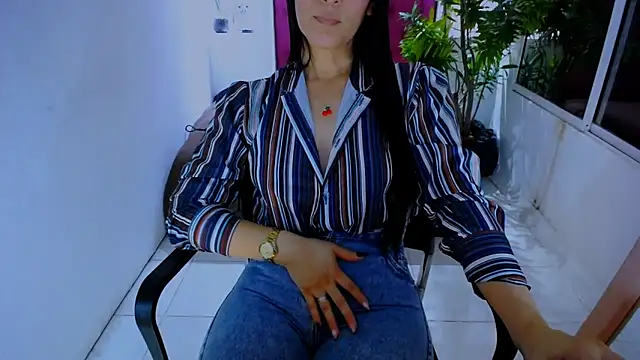 BitterMomXxx online show from September 26, 12:31 pm