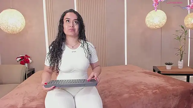 sabrina shark  online show from March 9, 2:48 am