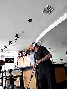 Snapshot of playtyme420691 chatting on March 8, 4:39 pm playtyme420691 online show from March 8, 4:39 pm