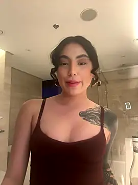 Snapshot of catalina__23 chatting on January 6, 3:21 am catalina 23 online show from January 6, 3:21 am