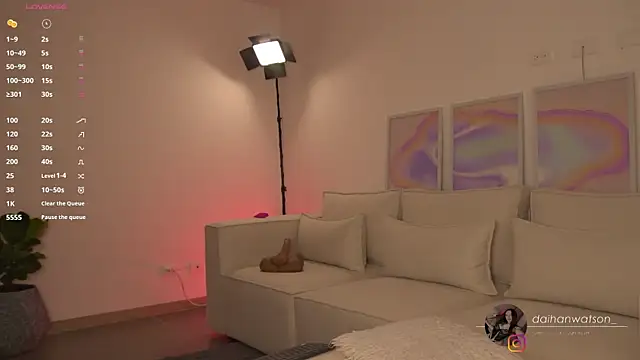 Daihanwatson  online show from January 28, 12:05 am