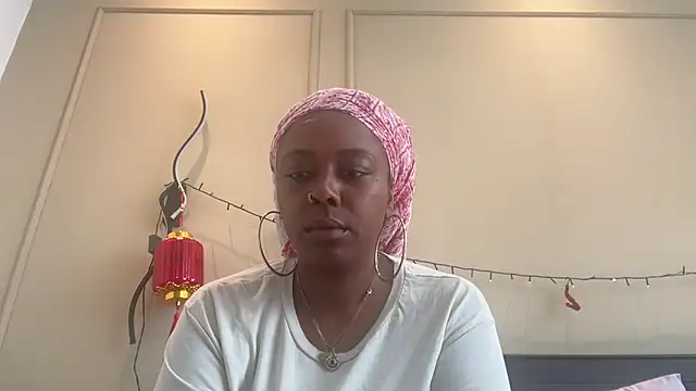 ChocolateCakeQueen online show from February 27, 6:42 pm