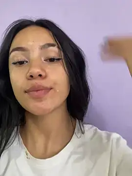 hannahb-e online show from February 17, 9:08 pm