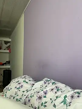 hannahb-e online show from February 20, 9:20 pm