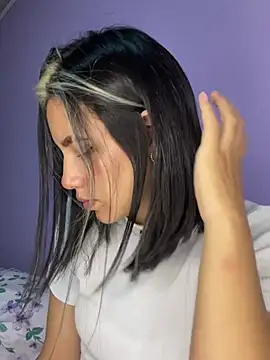 hannahb-e online show from March 4, 10:49 pm