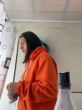 hannahb-e online show from March 7, 4:22 pm