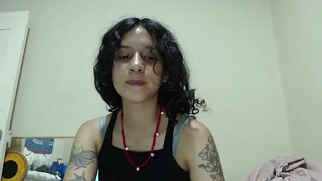 Snapshot of AlinaWoolf_ chatting on June 23, 2:53 am AlinaWoolf online show from June 23, 2:53 am
