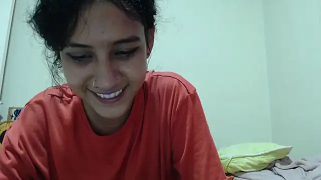Snapshot of AlinaWoolf_ chatting on July 10, 7:23 am AlinaWoolf online show from July 10, 7:23 am