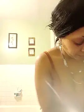 Snapshot of mariah2299 chatting on January 26, 3:38 am mariah2299 online show from January 26, 3:38 am