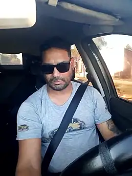 Snapshot of hecwil8 chatting on October 1, 11:27 am hecwil8 online show from October 1, 11:27 am