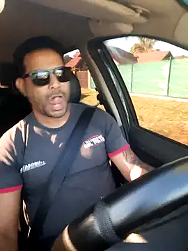 Snapshot of hecwil8 chatting on October 9, 11:19 am hecwil8 online show from October 9, 11:19 am