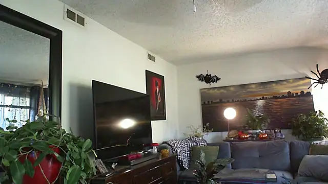 CeceilaMoon online show from October 23, 2:38 pm