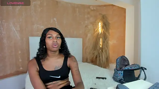 shenielxx online show from September 17, 2:52 pm