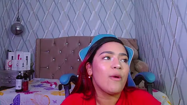 NicolleTaylor online show from February 20, 5:12 am