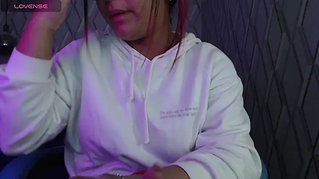 NicolleTaylor online show from March 12, 3:02 am