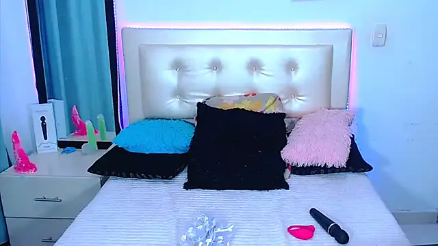 AngeDrty online show from March 6, 8:37 pm