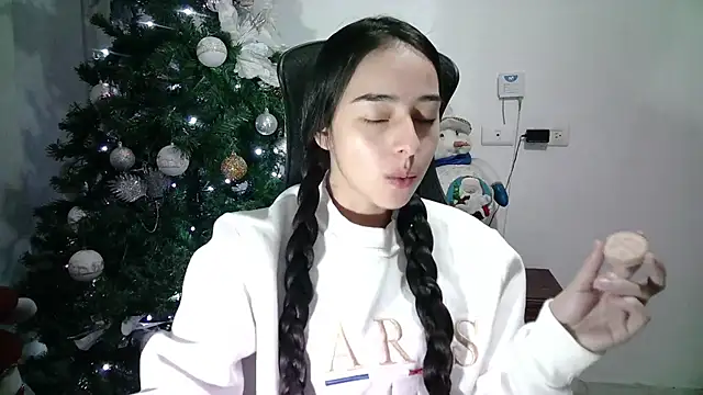 Snapshot of aineangeel chatting on January 21, 12:04 am aineangeel online show from January 21, 12:04 am