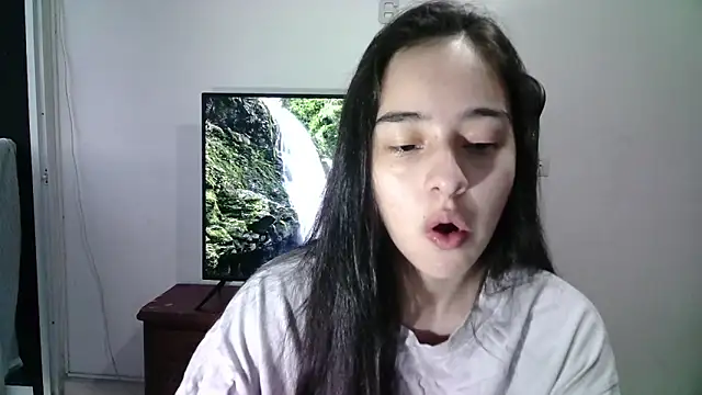 Snapshot of aineangeel chatting on February 27, 11:04 pm aineangeel online show from February 27, 11:04 pm