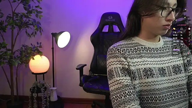 SrLuis18 online show from December 13, 1:26 am