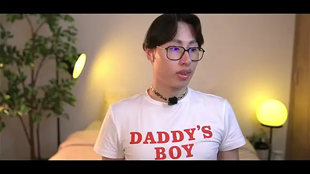 SrLuis18 online show from September 8, 11:15 pm