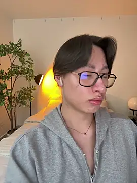 SrLuis18 online show from September 15, 10:21 pm