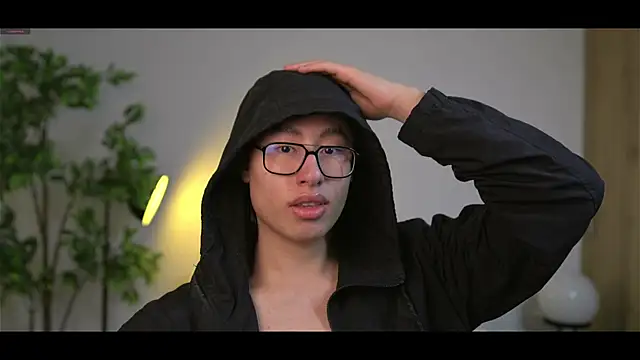 SrLuis18 online show from September 27, 11:21 pm