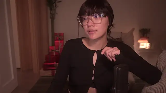 meganmei666 online show from December 22, 2:39 am