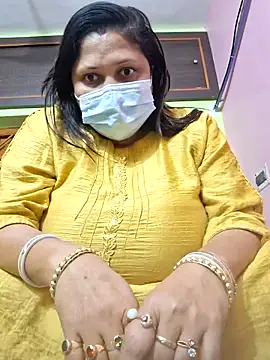 kunjan789 online show from January 4, 1:10 am