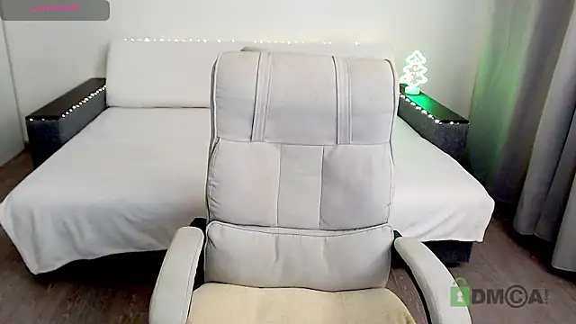 Snapshot of Kira_Winner chatting on January 16, 2:08 pm Kira Winner online show from January 16, 2:08 pm