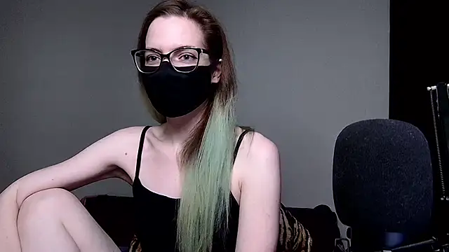 Snapshot of amber_candyfloss chatting on December 10, 12:50 am amber candyfloss online show from December 10, 12:50 am