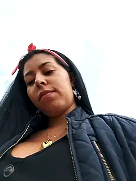 Emily Wane online show from March 10, 6:45 pm