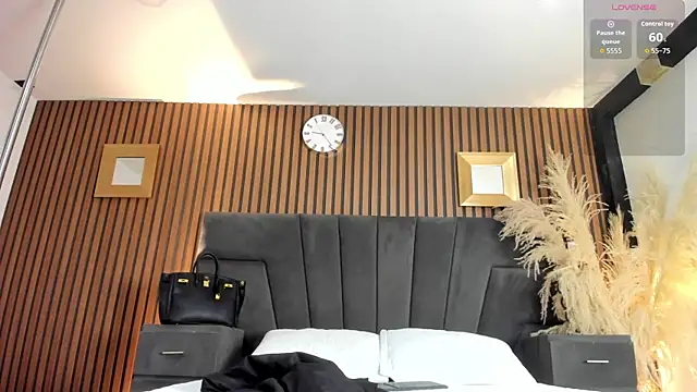 MeganFoxxi  online show from February 21, 8:43 pm