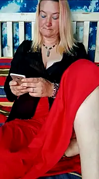 Snapshot of GingerKtm21 chatting on December 12, 5:59 pm GingerKtm21 online show from December 12, 5:59 pm