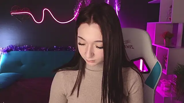 Snapshot of YasmineWest chatting on December 27, 12:12 pm YasmineWest online show from December 27, 12:12 pm