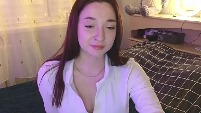 Snapshot of YasmineWest chatting on February 20, 12:15 pm YasmineWest online show from February 20, 12:15 pm