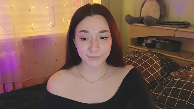 Snapshot of YasmineWest chatting on February 20, 4:36 pm YasmineWest online show from February 20, 4:36 pm