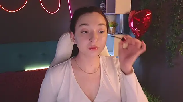 Snapshot of YasmineWest chatting on March 3, 12:59 am YasmineWest online show from March 3, 12:59 am