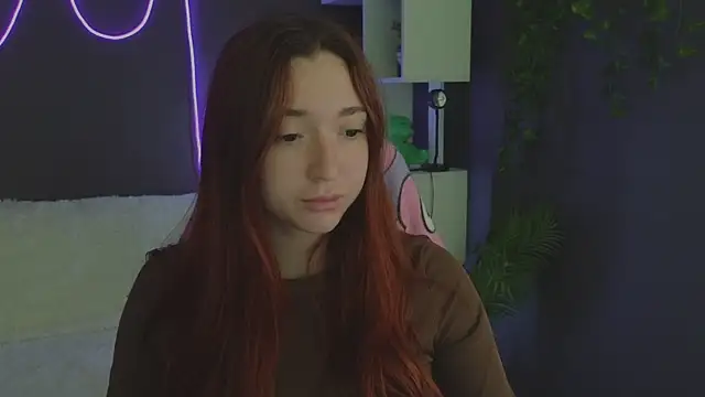 Snapshot of YasmineWest chatting on September 14, 1:38 am YasmineWest online show from September 14, 1:38 am