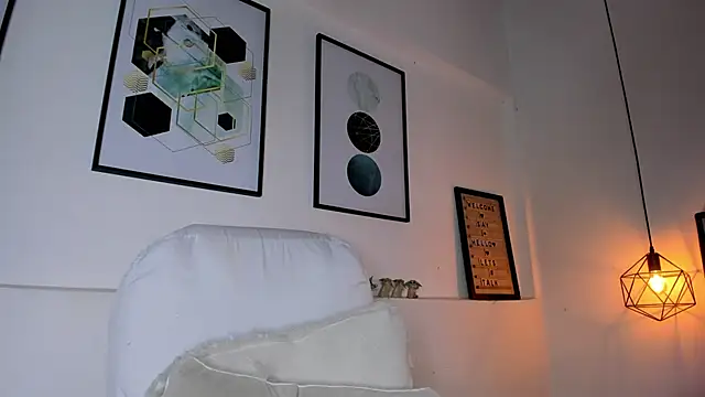 amysc online show from March 5, 11:39 am