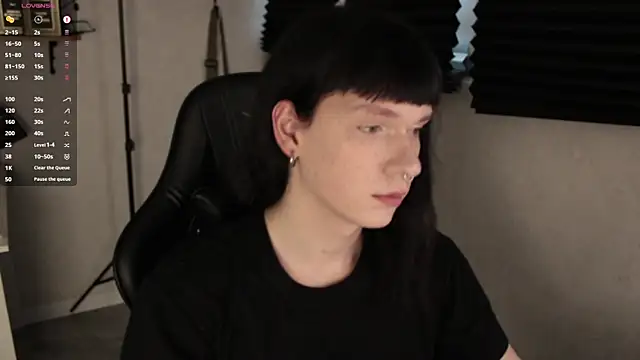 carthylovvve online show from March 15, 3:37 pm