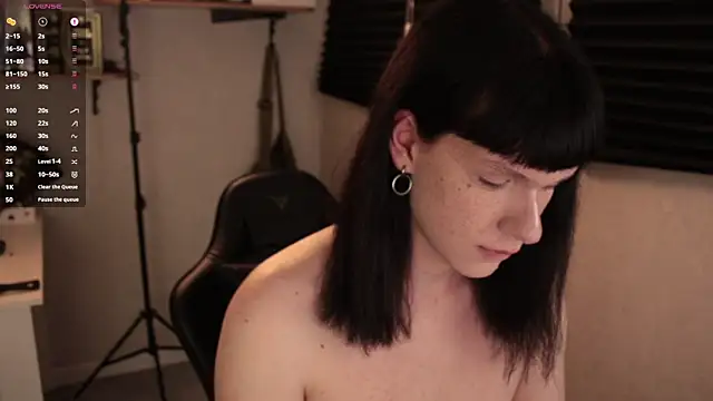 carthylovvve online show from March 19, 10:09 pm