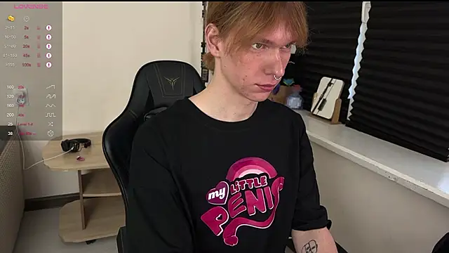 Snapshot of carthylovvve chatting on February 28, 3:13 pm carthylovvve online show from February 28, 3:13 pm