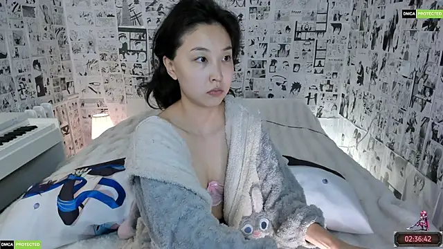 Snapshot of Minami_686 chatting on May 11, 8:17 pm Minami 686 online show from May 11, 8:17 pm