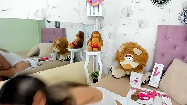 milf bigass  online show from February 27, 3:59 pm