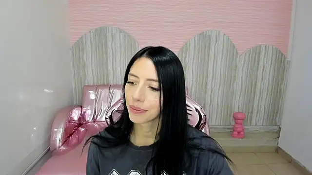 Snapshot of jess_1a chatting on December 20, 3:00 pm jess 1a online show from December 20, 3:00 pm