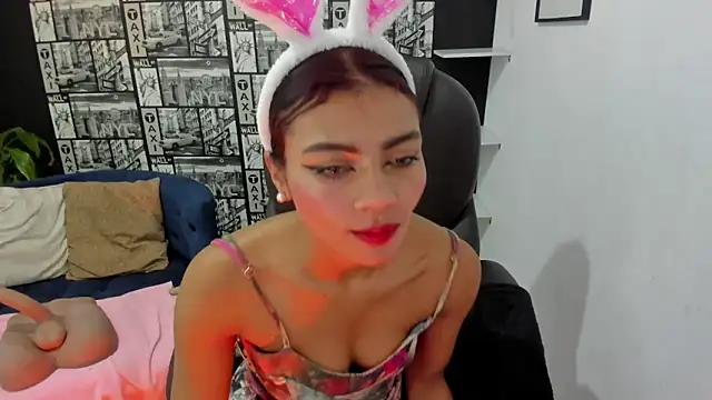 Lilithsabeth online show from March 11, 6:10 am