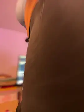 JulianaCastillo online show from January 9, 9:34 am