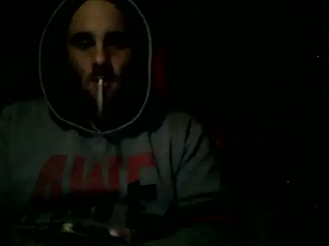 Snapshot of geriker chatting on November 15, 12:52 am geriker online show from November 15, 12:52 am